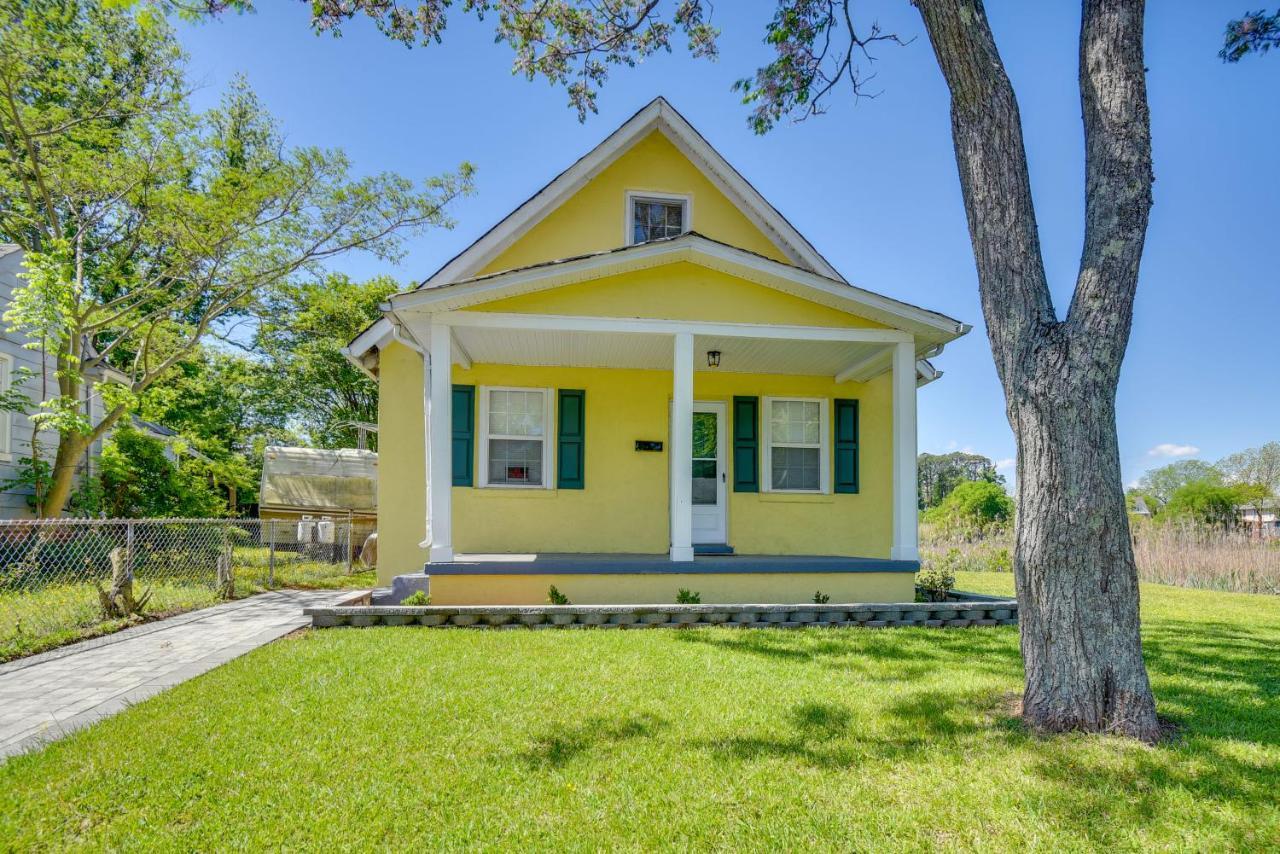 Charming Newport News Cottage Less Than 1 Mi To Ocean! Hampton Eksteriør billede