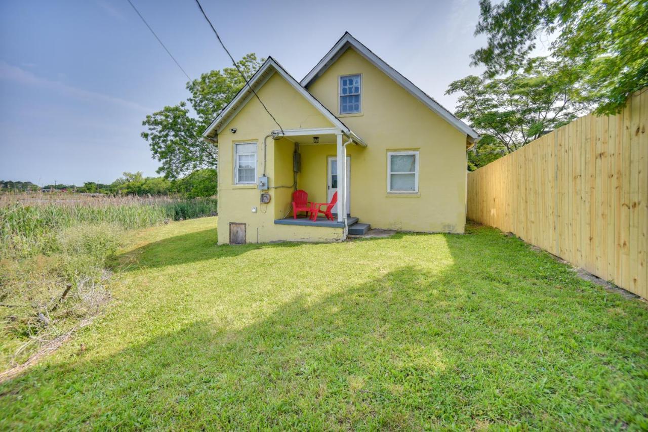 Charming Newport News Cottage Less Than 1 Mi To Ocean! Hampton Eksteriør billede